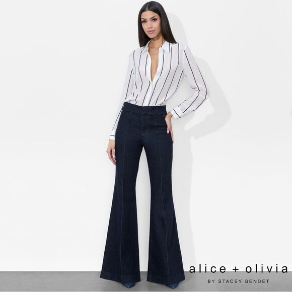 Alice + Olivia **NWT** The Trouser Flared Jean in Dark Rinse Denim - Picture 3 of 12
